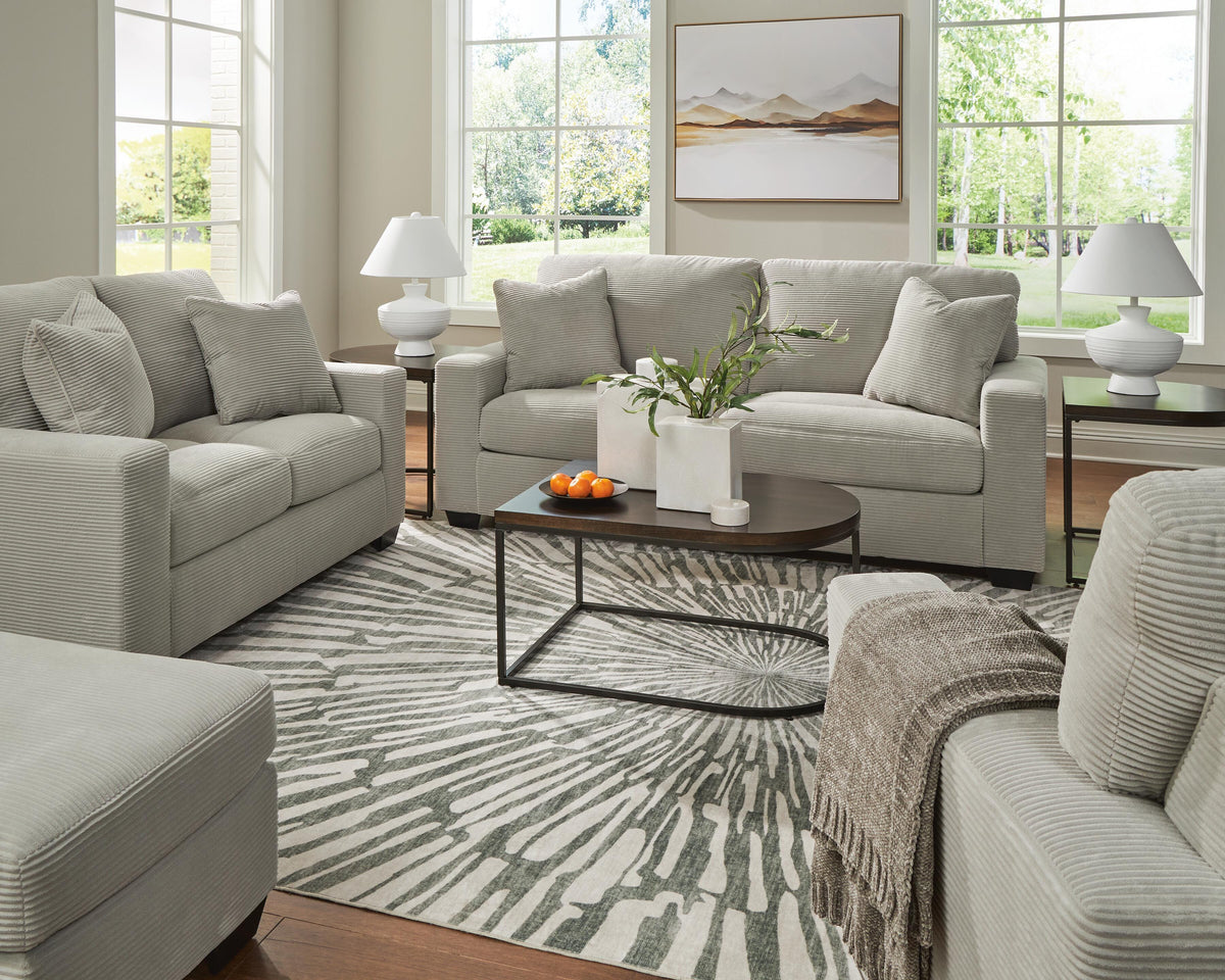 Greenbriar Loveseat