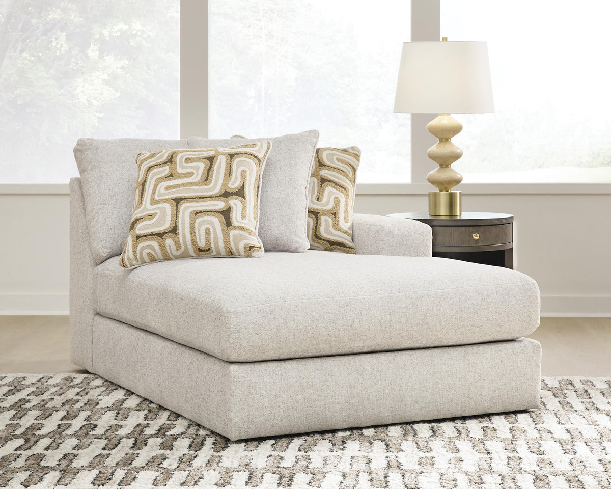 Kestrie Right-Arm Facing Corner Chaise