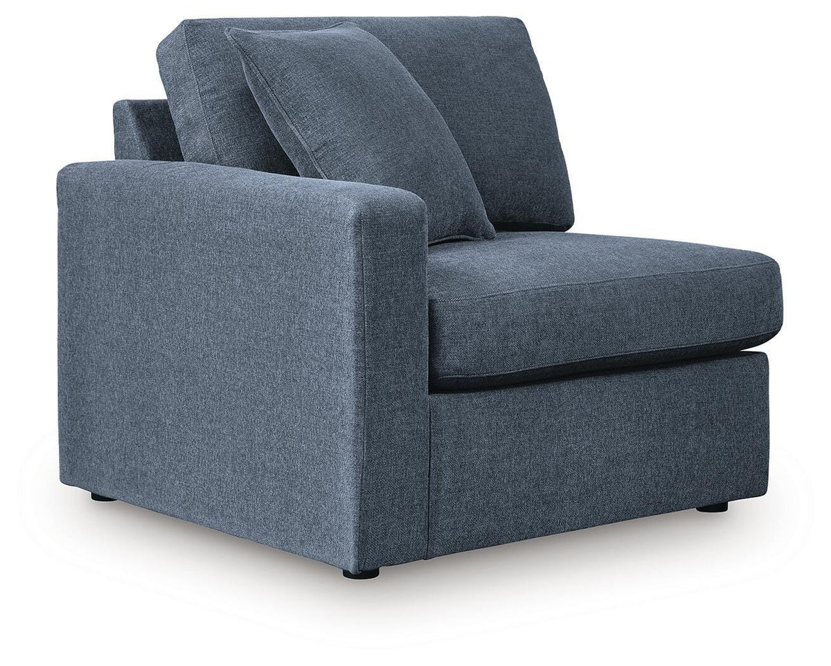 Modmax 3-Piece Sectional and 2 Ottomans