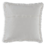 Gariland Pillow