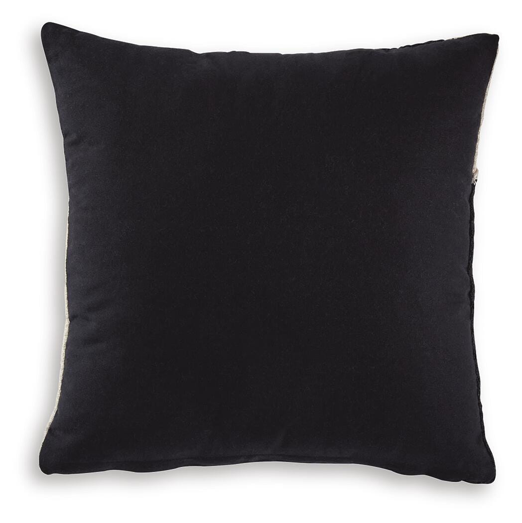 Veerbank Pillow (Set of 4)