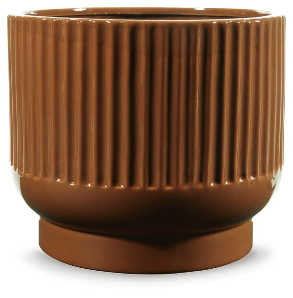 Avalyah Indoor/Outdoor Vase