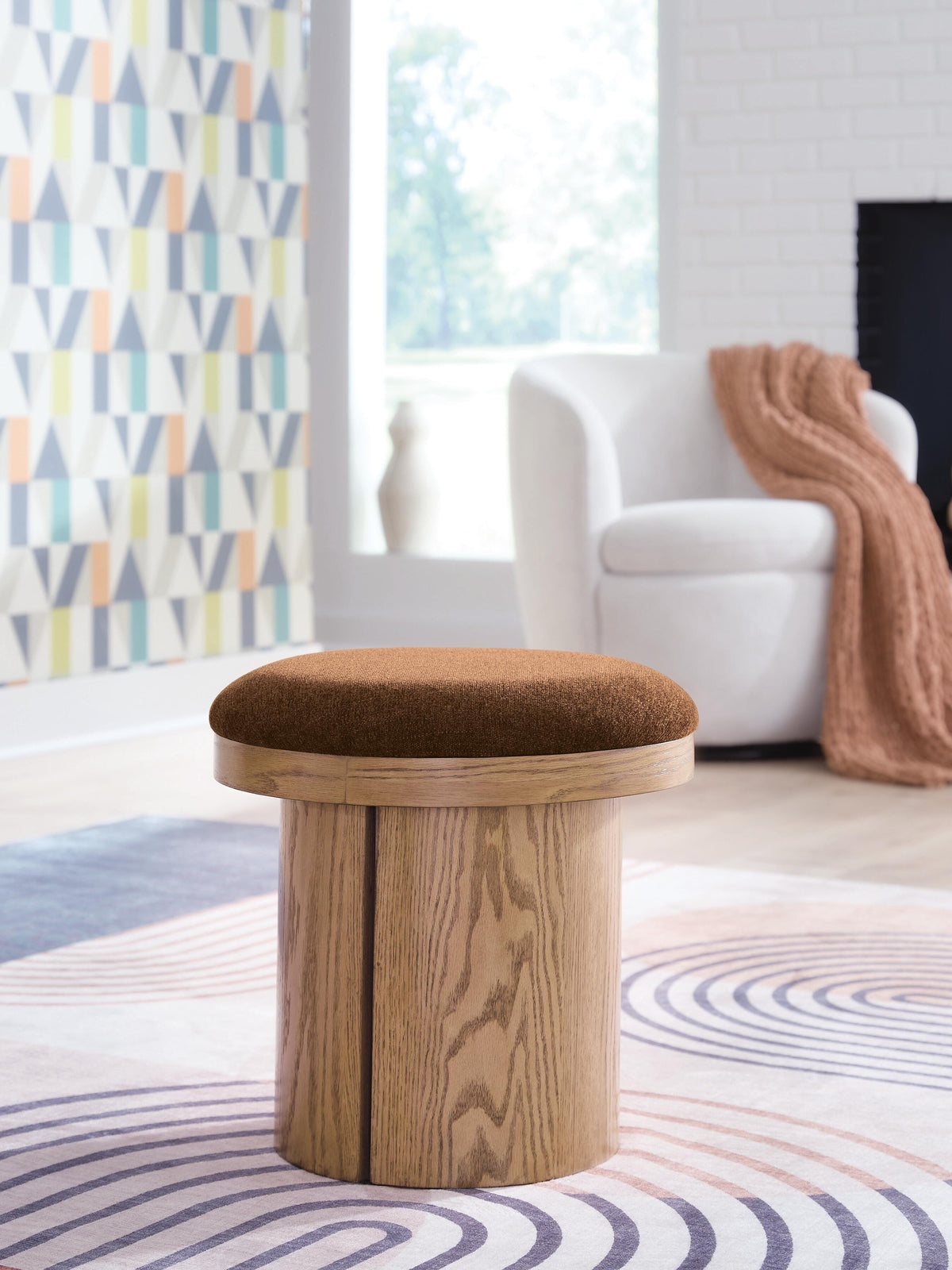 Lewisen Stool