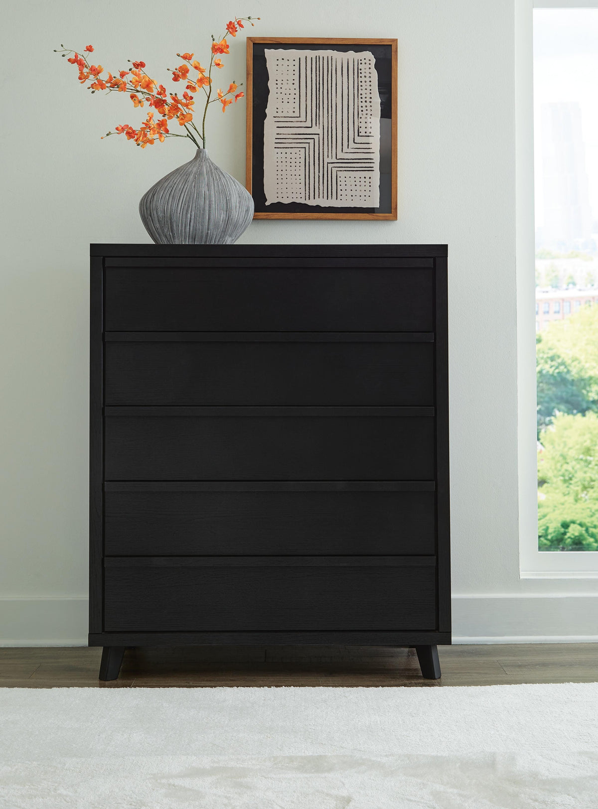 Danziar Queen Bed, Dresser, Mirror, Chest and Nightstand