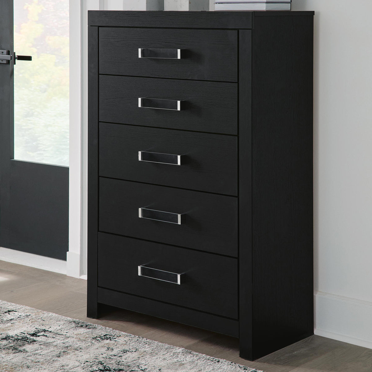 Maeling Chest of Drawers