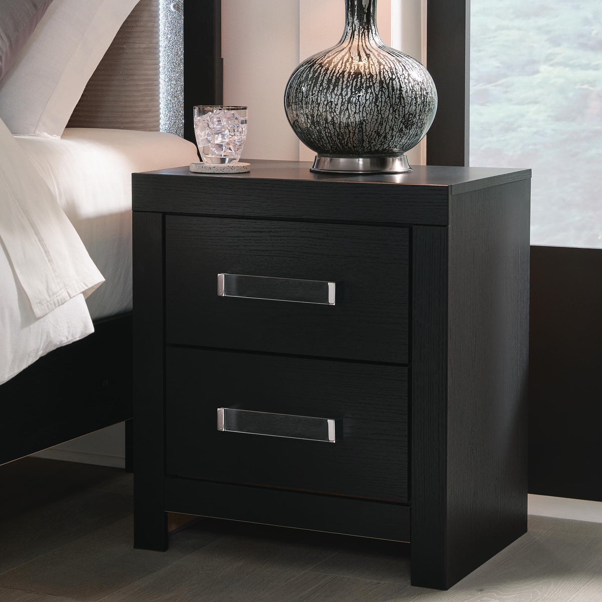 Maeling Nightstand
