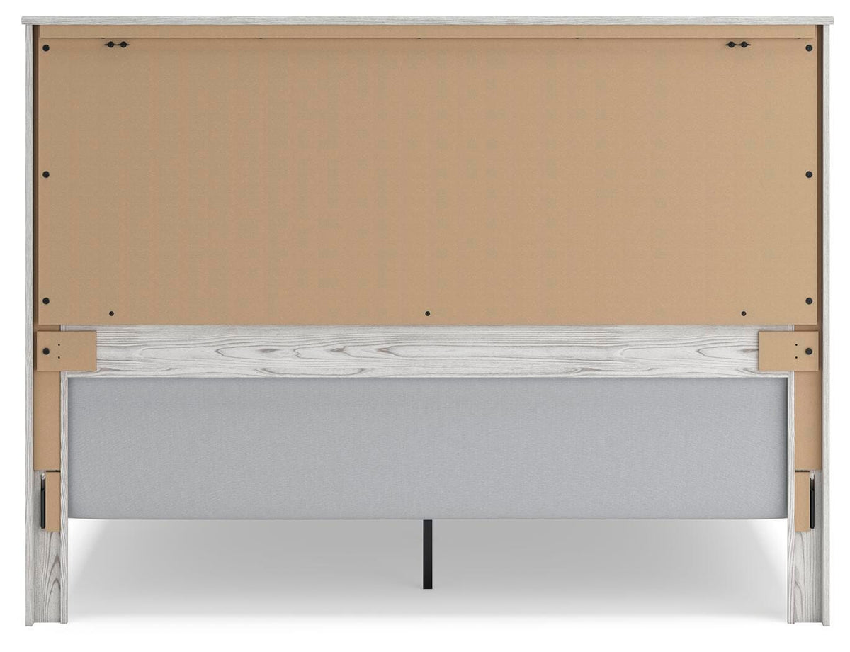 Gerridan King Panel Bed, Dresser, Mirror and 2 Nightstands