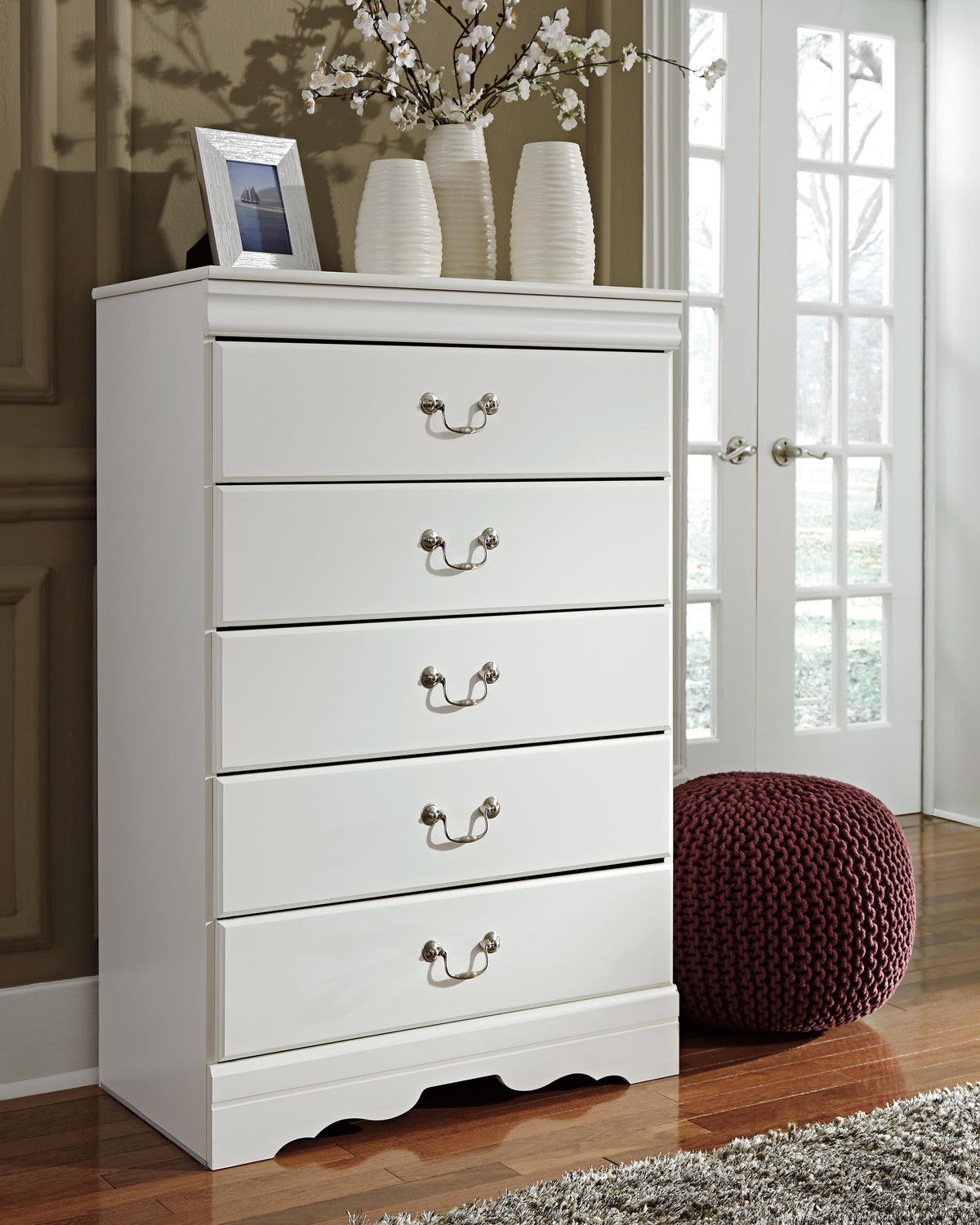 Anarasia Twin Sleigh Bed, Dresser, Mirror and Chest