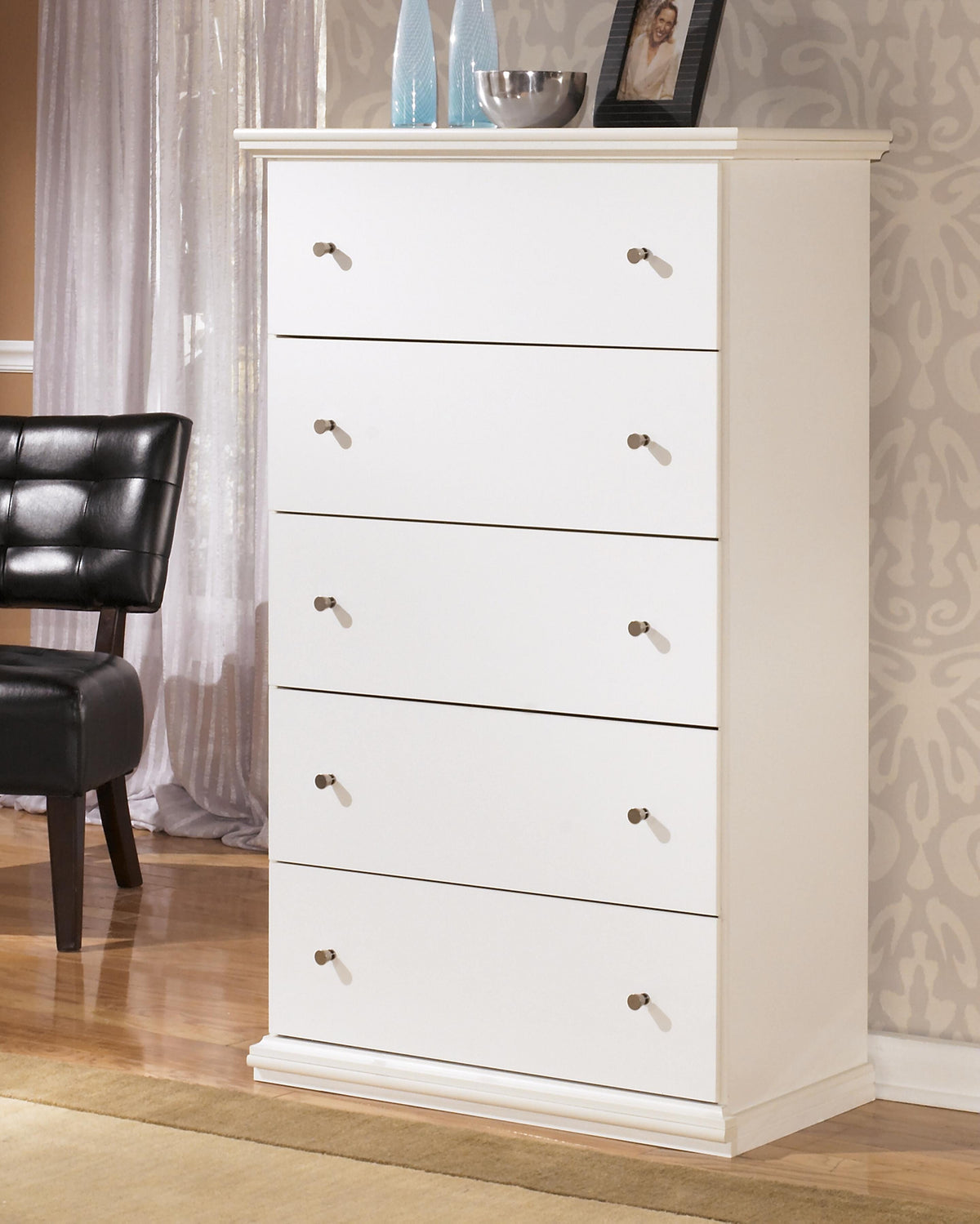 Bostwick Shoals Queen Panel Bed, Chest and 2 Nightstands