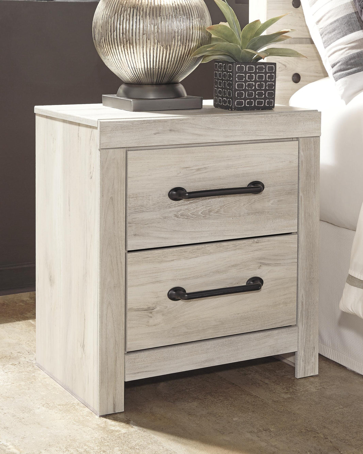 Cambeck Full Panel Bed, Dresser, Mirror, Chest and 2 Nightstands