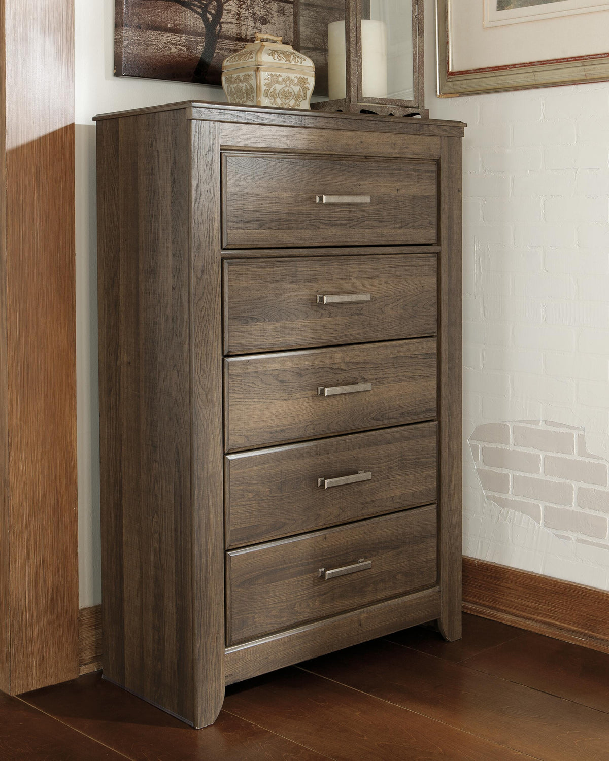 Juararo King Poster Bed, Dresser, Mirror, Chest and Nightstand