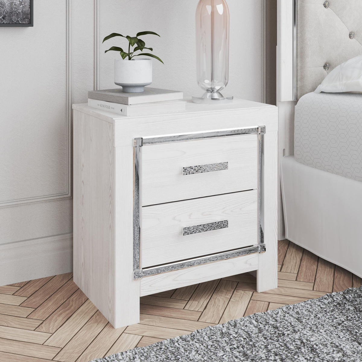 Altyra Nightstand