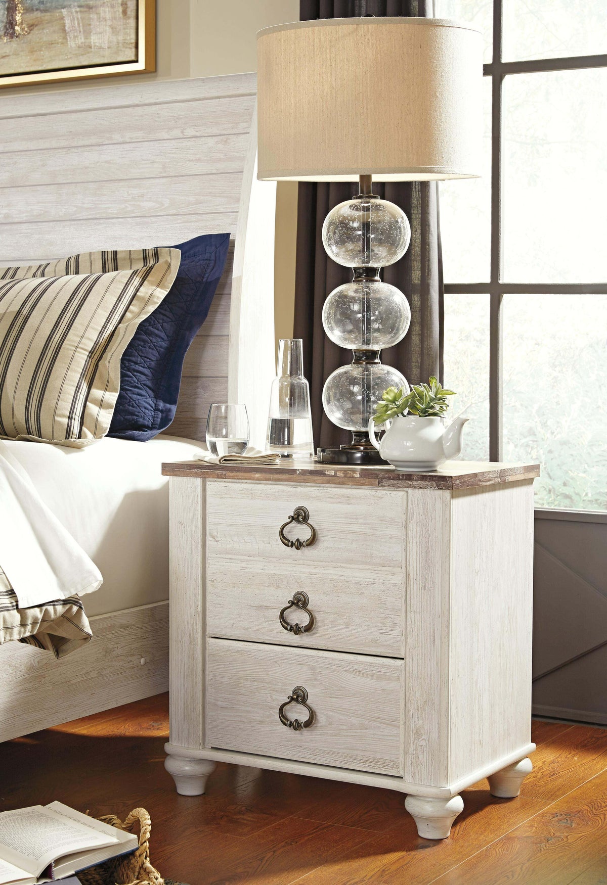 Willowton Dresser and 2 Nightstands