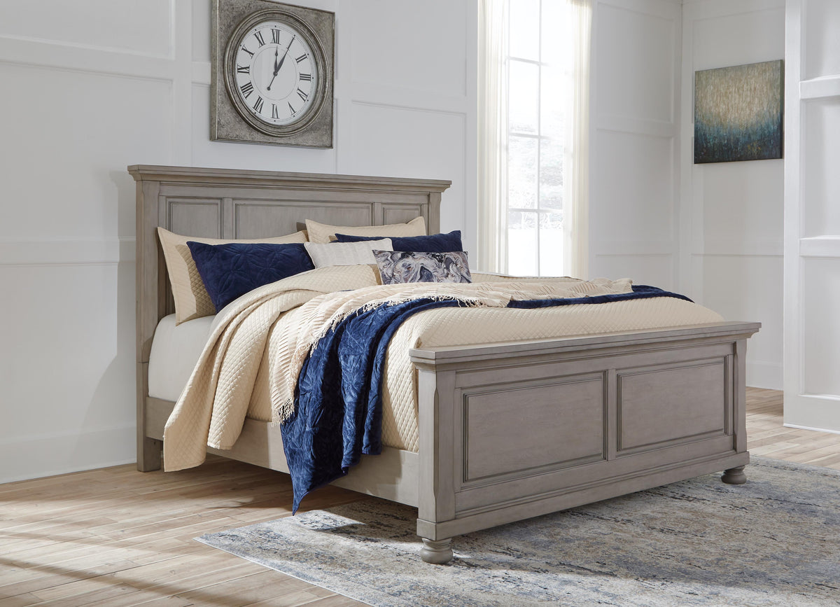 Lettner King Panel Bed, Chest and 2 Nightstands