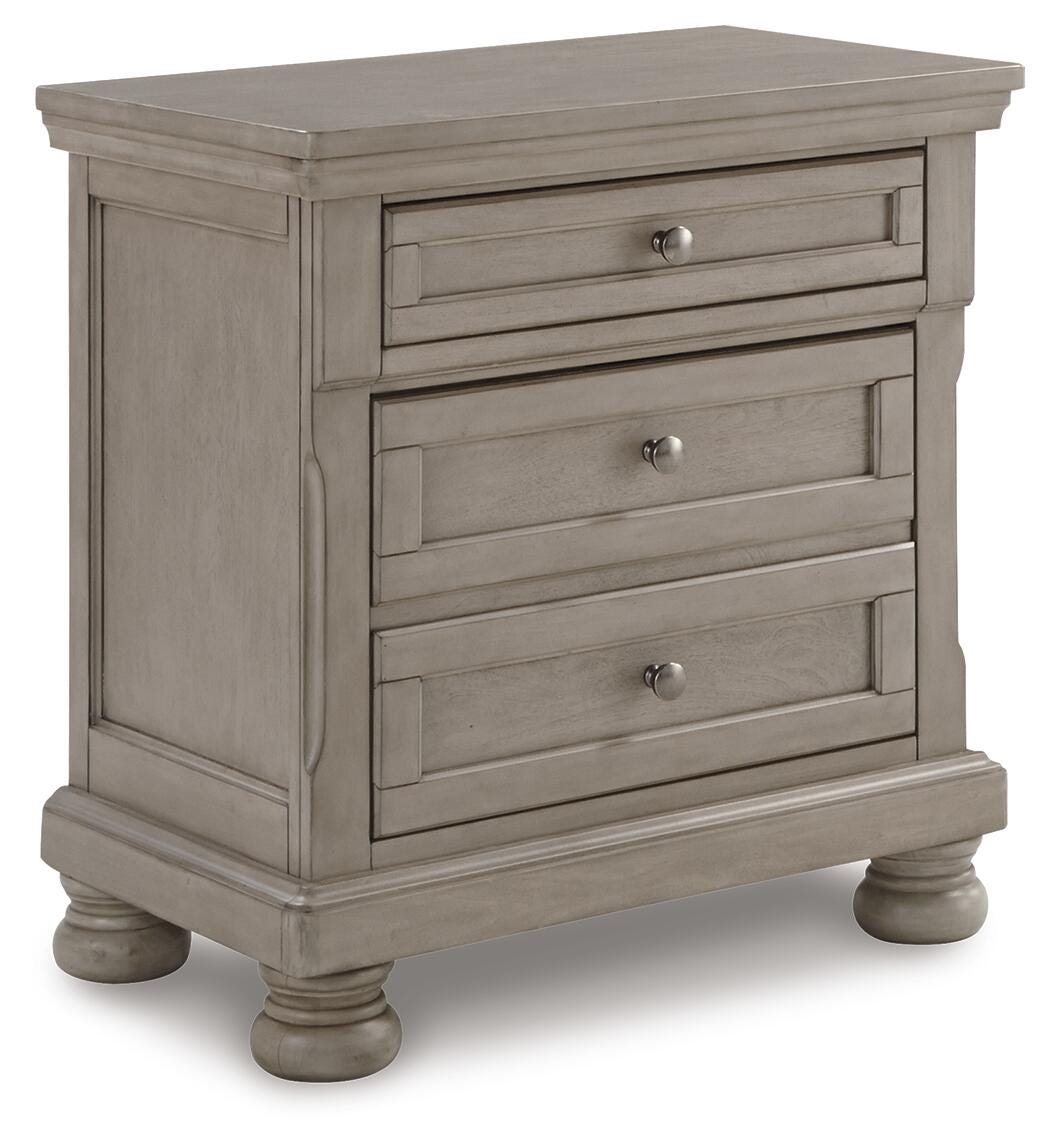 Lettner King Panel Bed, Chest and 2 Nightstands