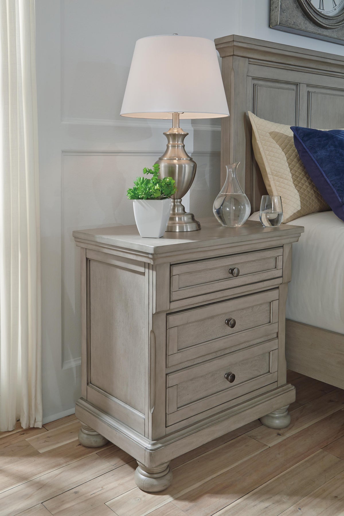 Lettner King Panel Bed, Dresser, Mirror and 2 Nightstands