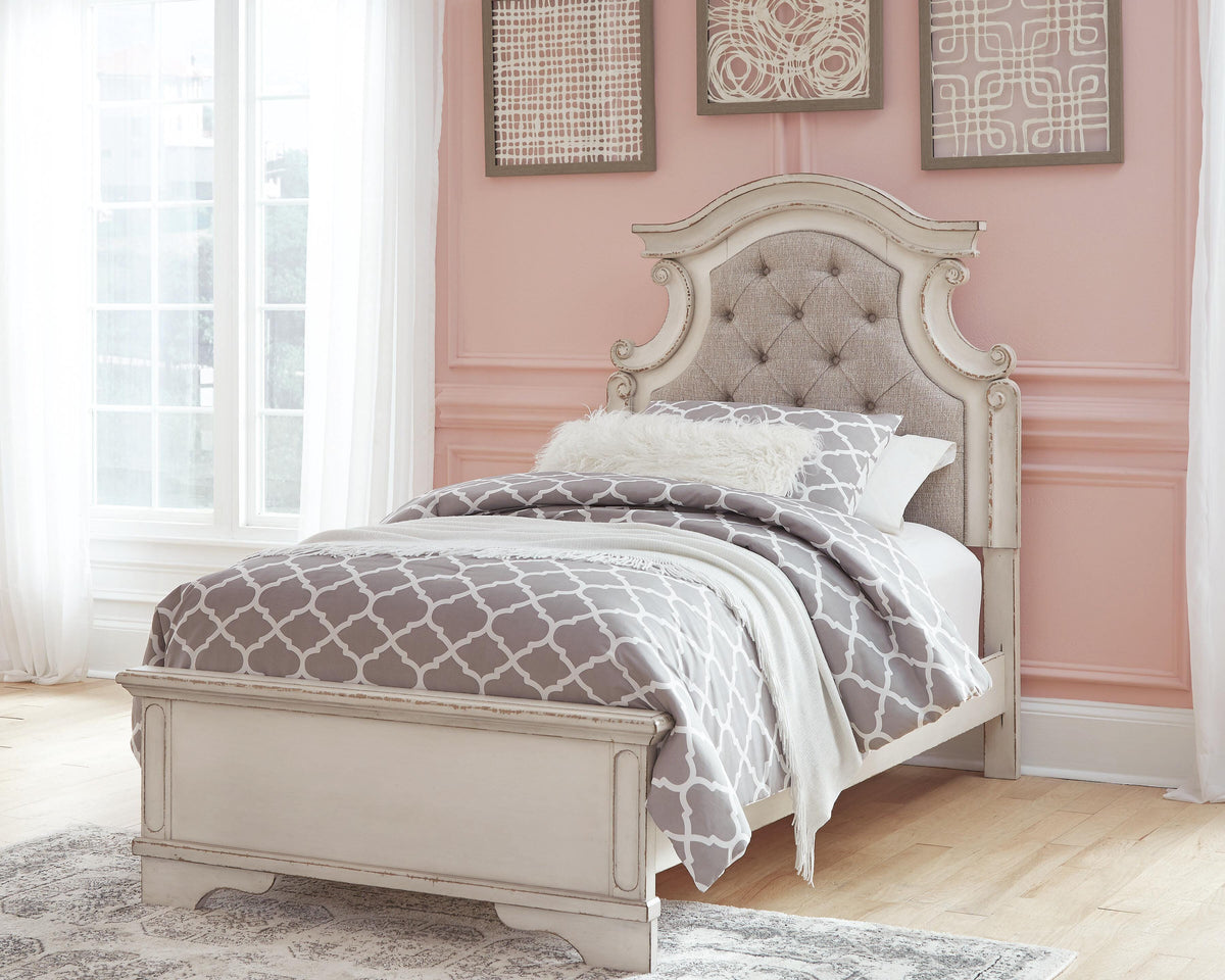Realyn Twin Panel Bed, Dresser, Mirror and Nightstand