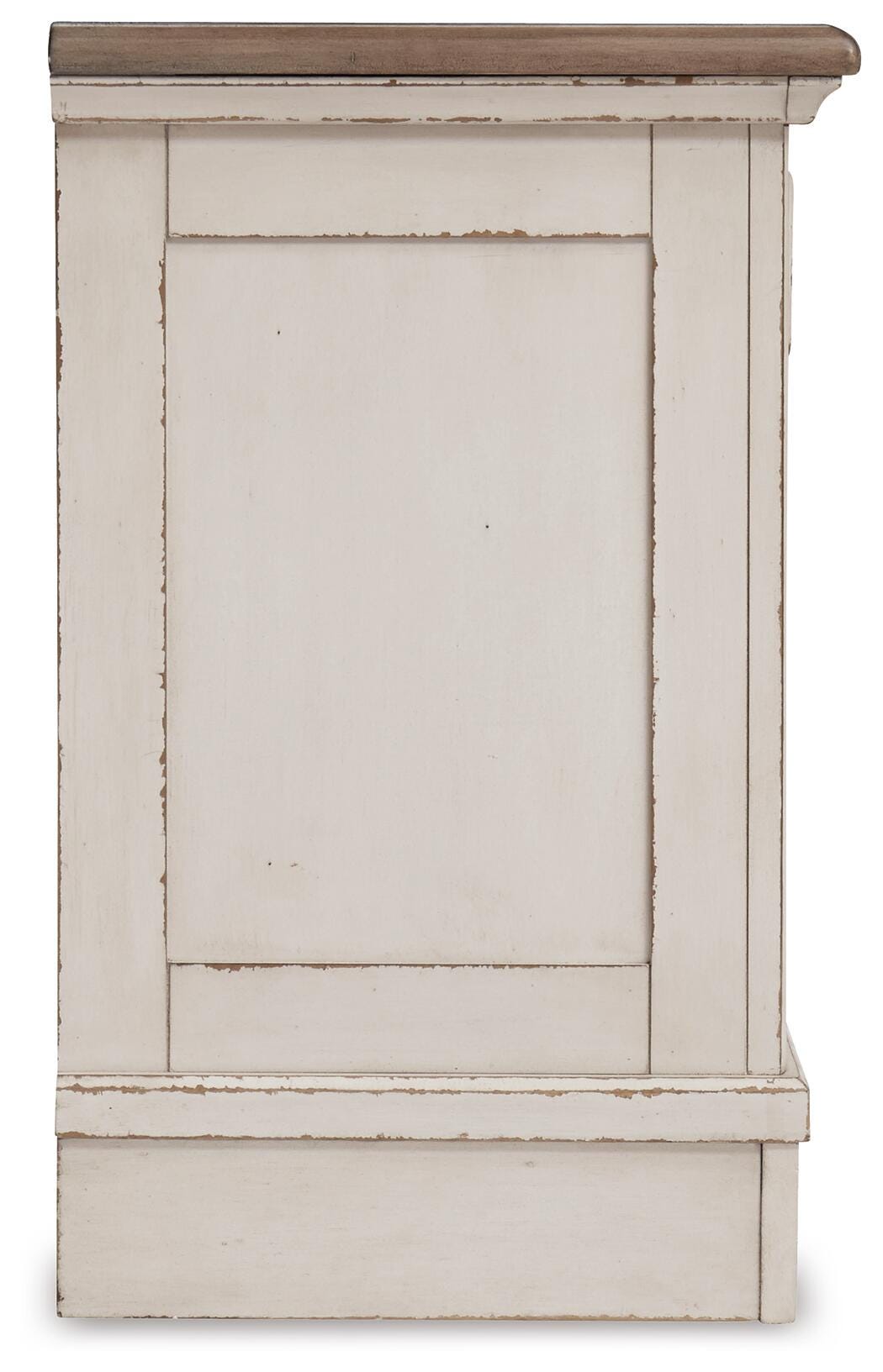 Realyn King Panel Bed, Dresser, Mirror, Chest and Nightstand