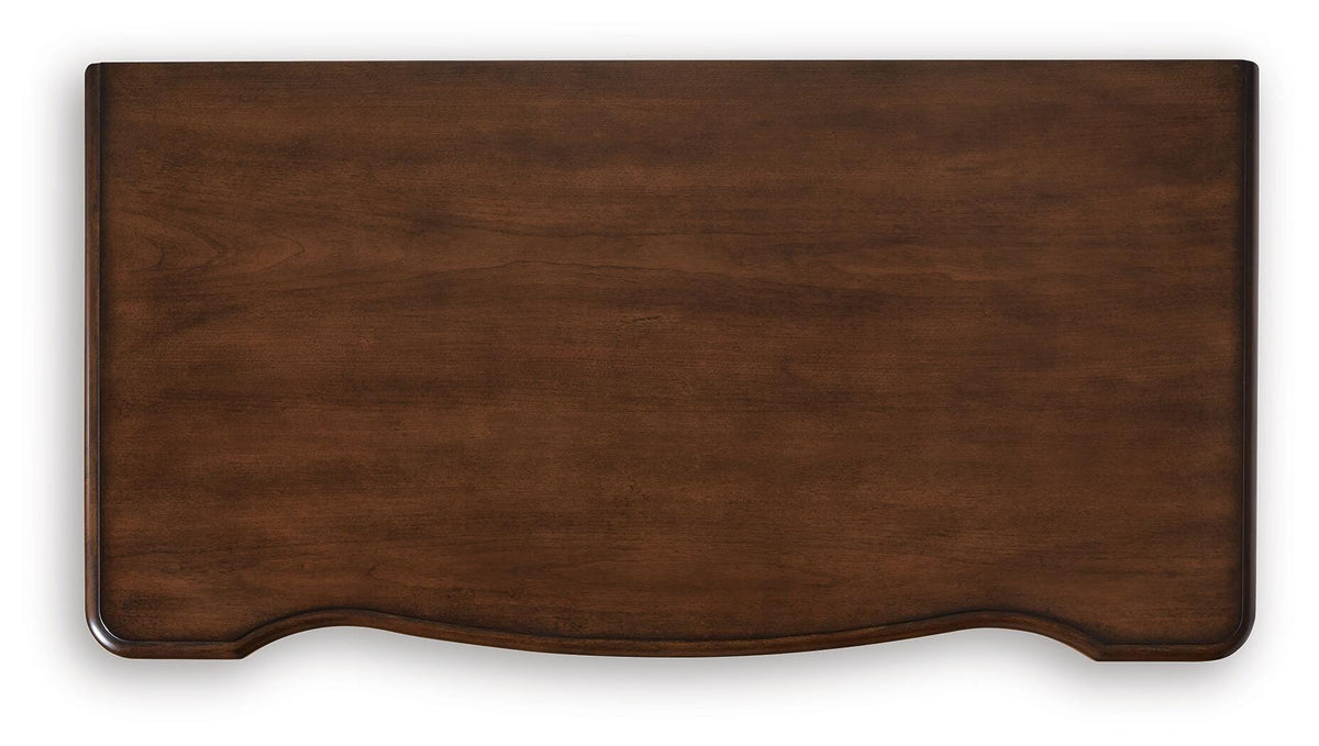 Lavinton King Poster Bed, 2 Chests and Nightstand