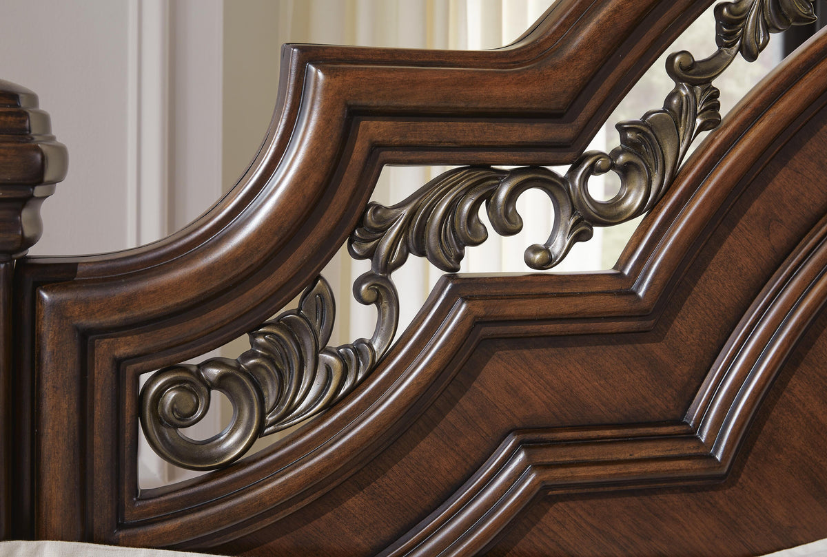 Lavinton King Poster Bed