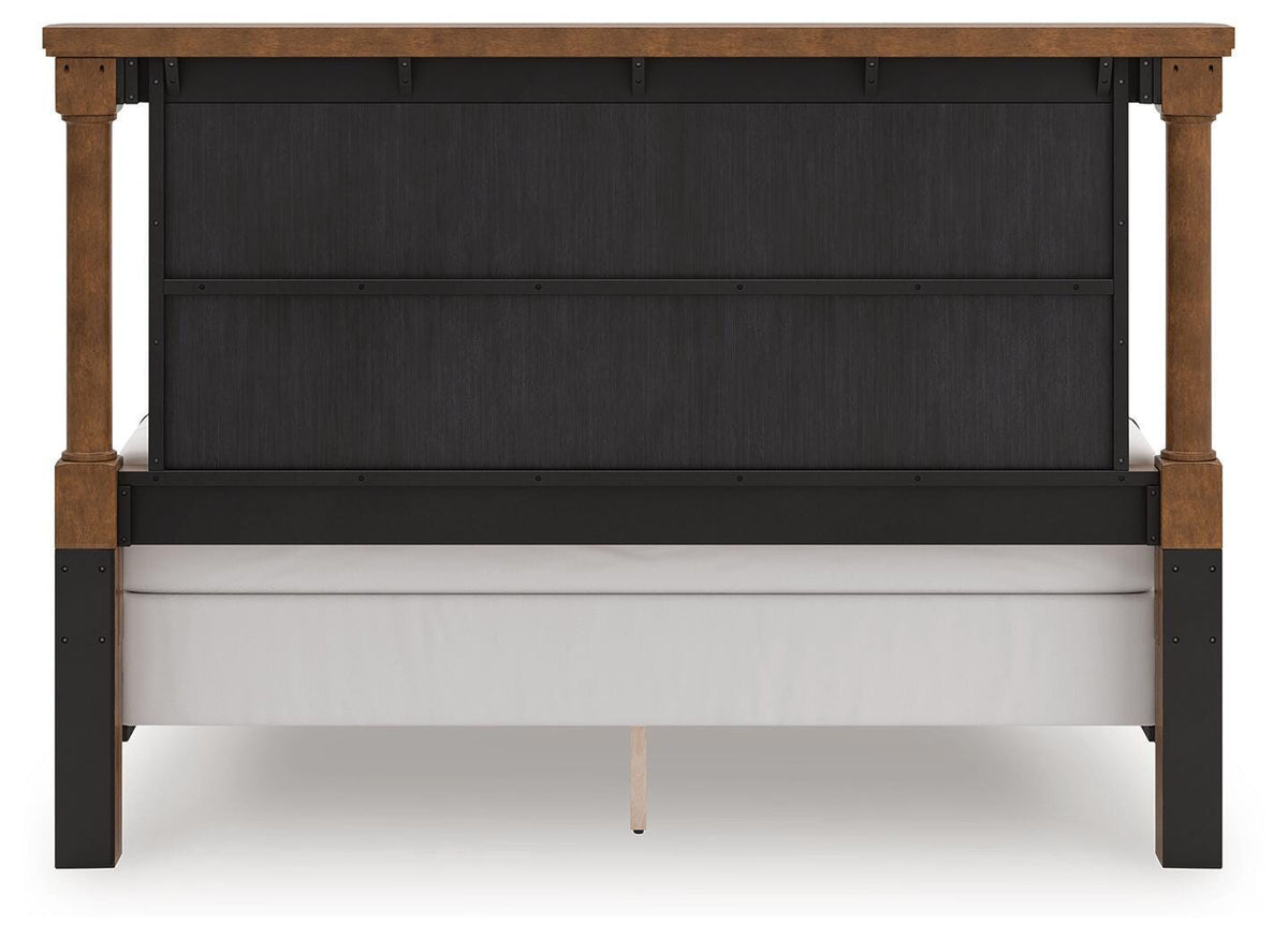 Rowlenstown King Poster Bed, Dresser and 2 Nightstands