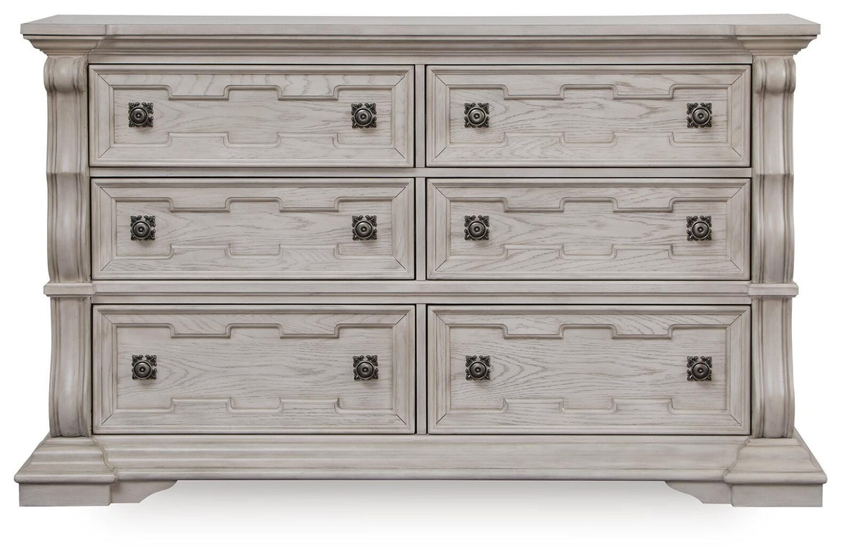 Bruchandi Dresser