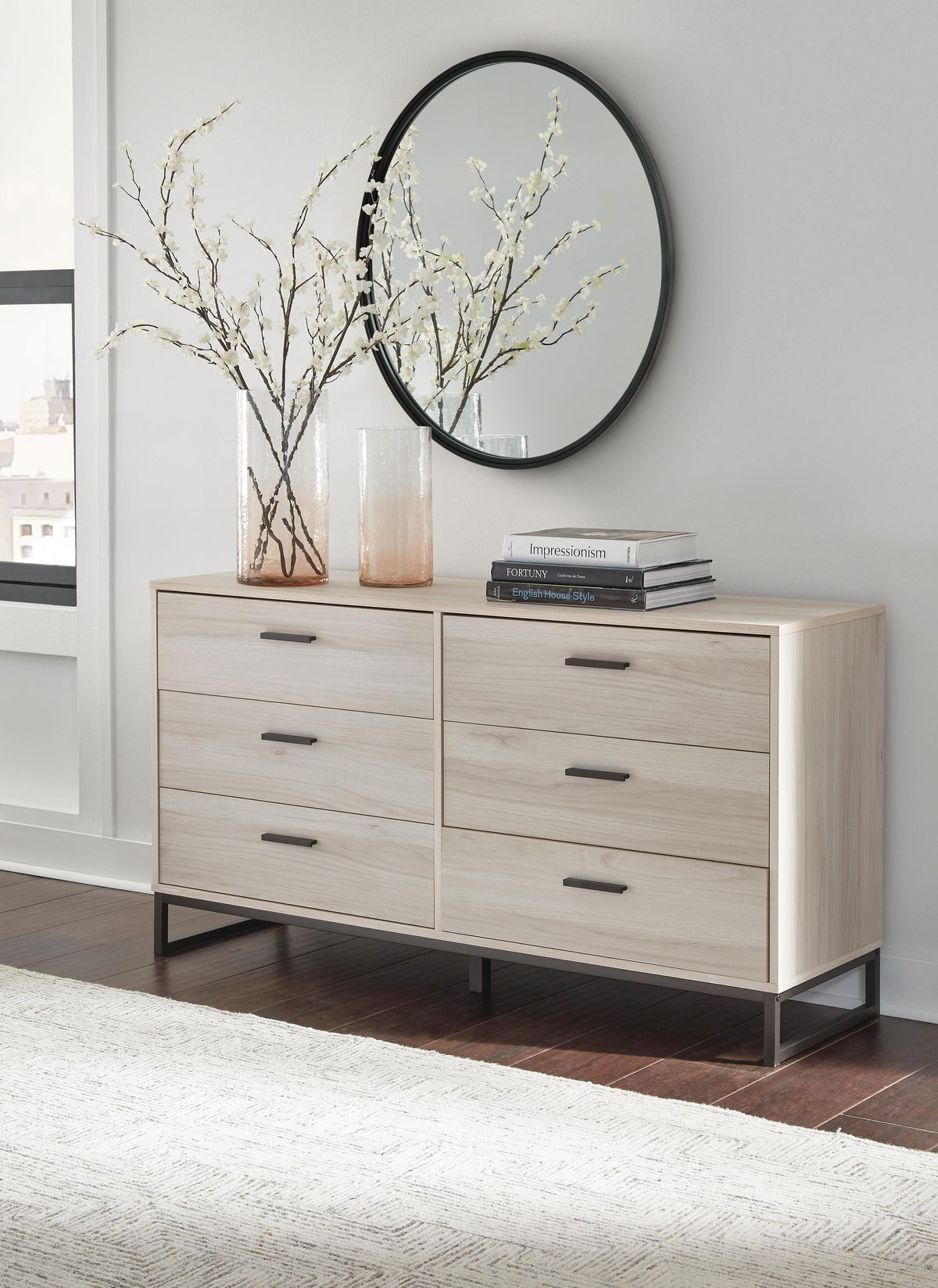 Socalle Dresser