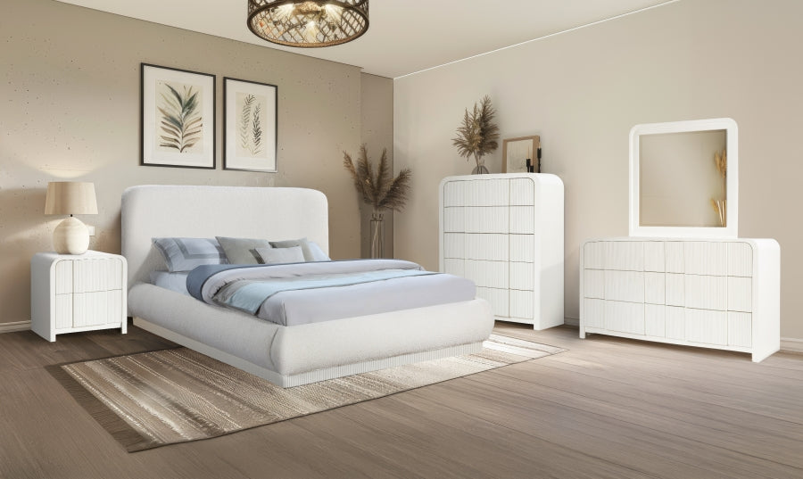 314Cream-CH Cream lifestyle setting