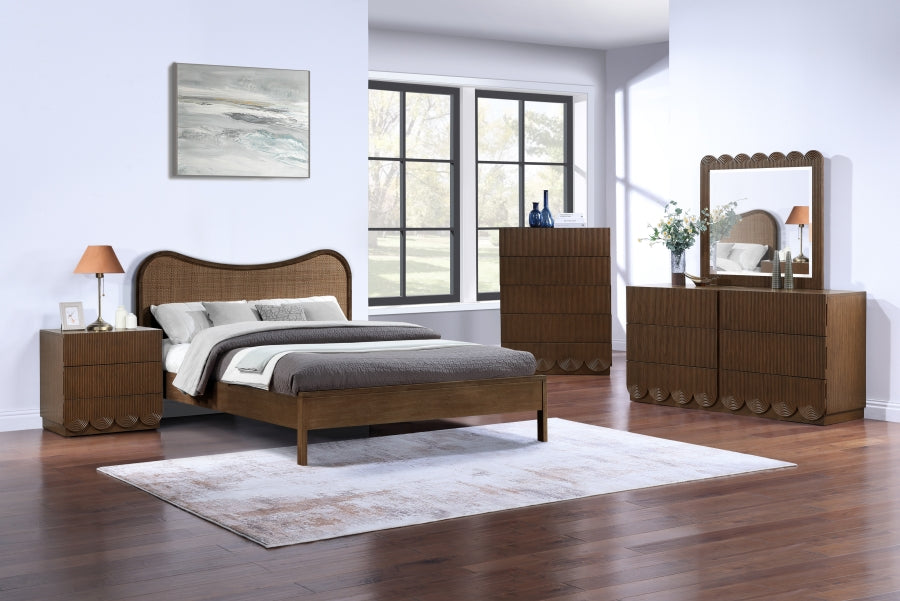 334Brown-CH Brown lifestyle setting