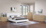 818Oak-D Oak lifestyle setting