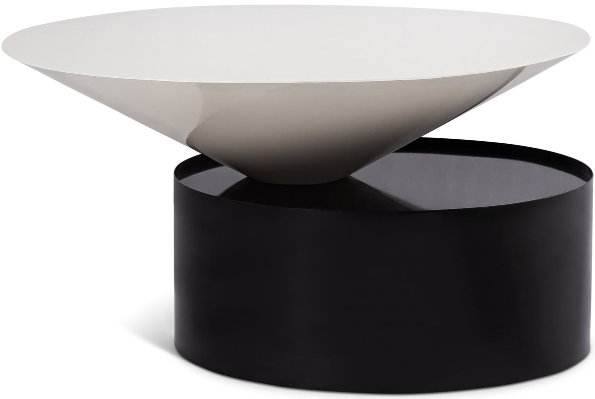 266-C Black lifestyle setting