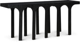 99076Black-T Black lifestyle setting