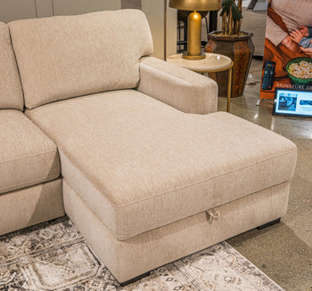Stringer Right-Arm Facing Corner Chaise with Storage