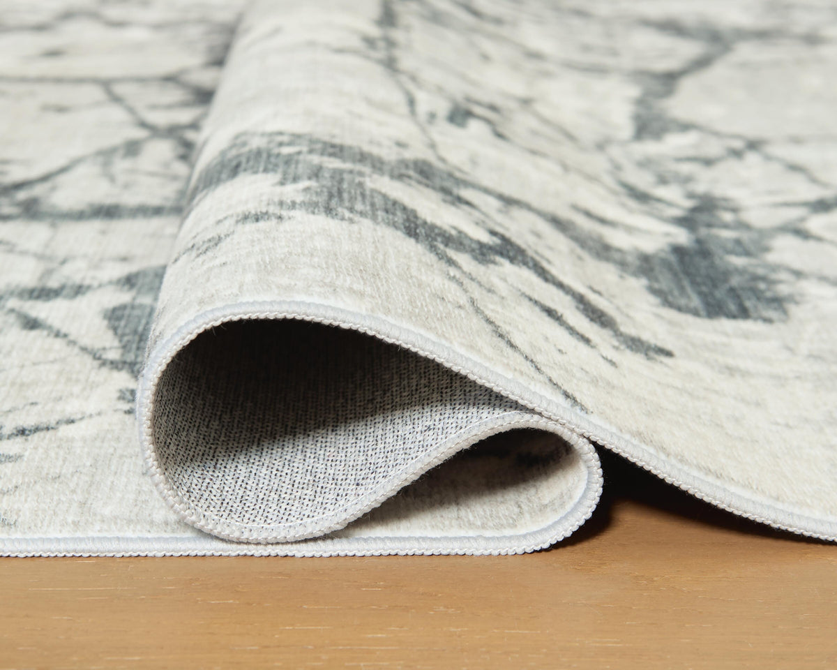 Tobinbury Washable 5' x 7' Area Rug