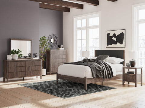 Pamytta Brown Upholstered Panel Bedroom Set