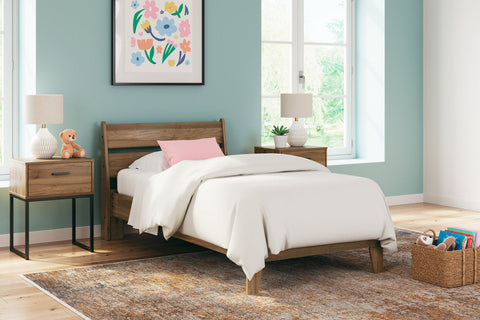 Deanlow Honey Youth Platform Panel Bedroom Set